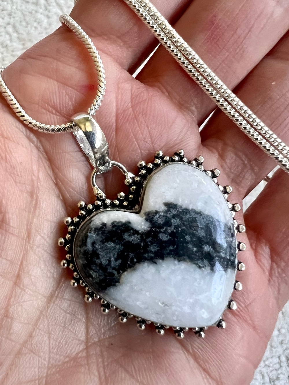 925 Divine Guardian White Buffalo Turquoise Heart ❤️ Pendant Necklace